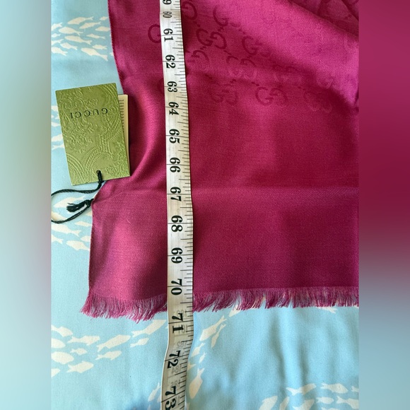 Gucci Fuchsia Fringed Scarf - Picture 3 of 4